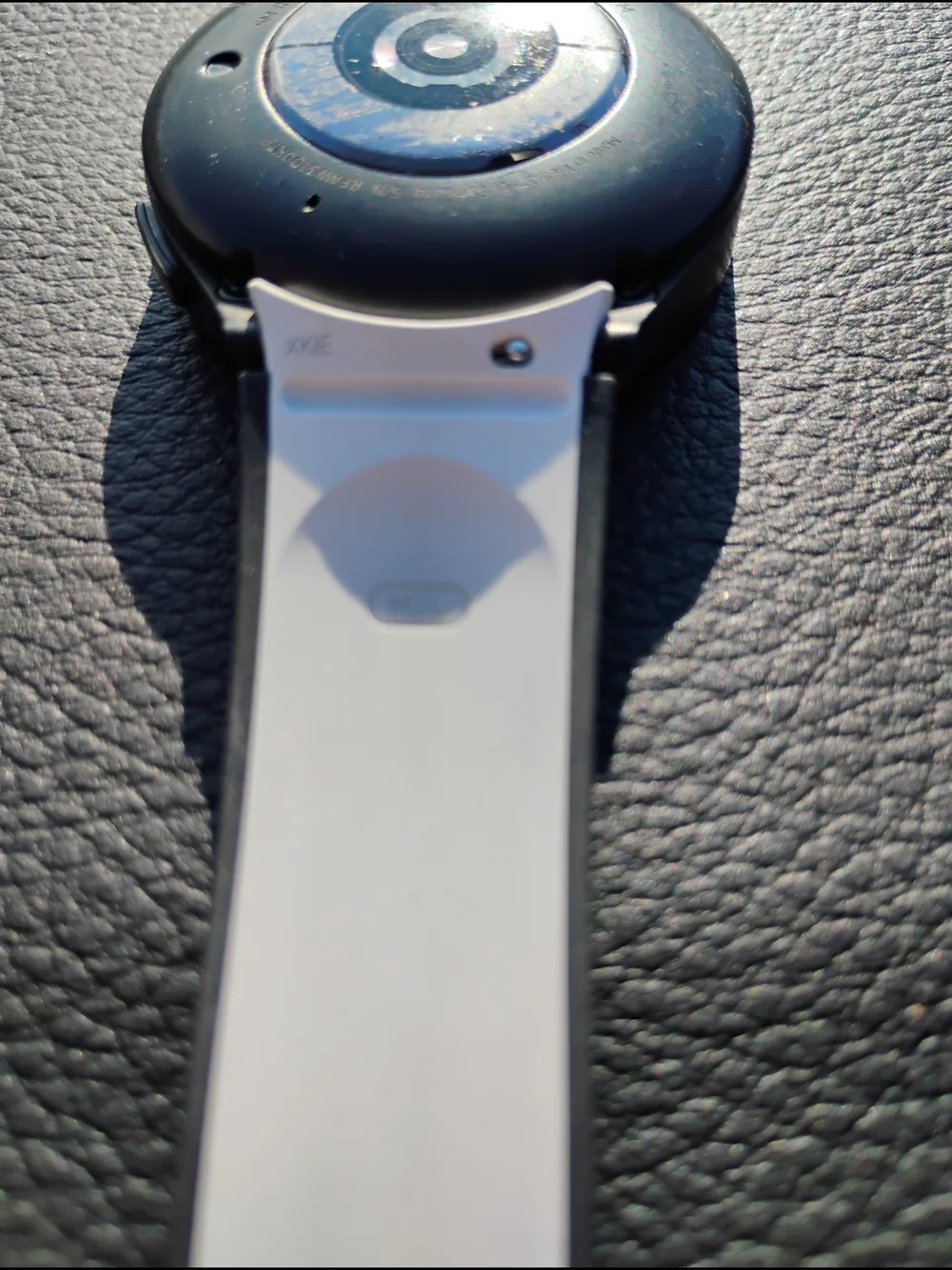 Smartwatch with White Band and Black Case - Lightweight Wearable Golf Edition